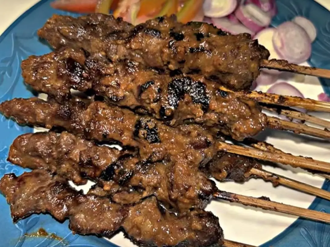 Sate Kuda Bu Supri: Rasa Legendaris yang Menggoda Jiwa Kuliner Cilacap